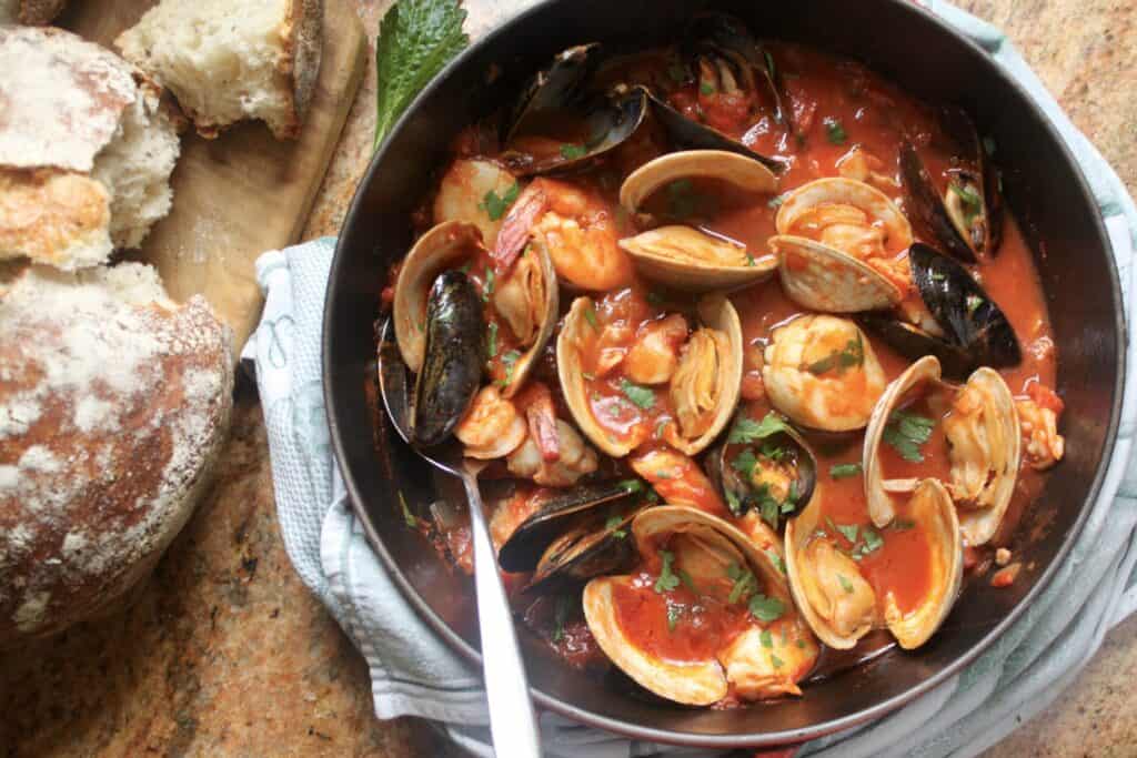 overhead cioppino and bread