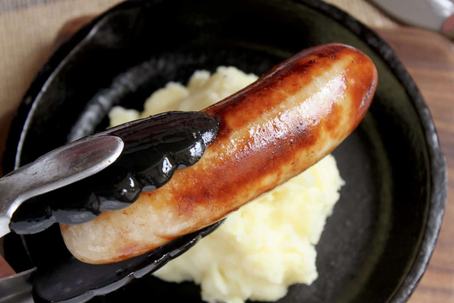 Bangers and Mash (PubStyle Sausage and Mash) Christina's Cucina