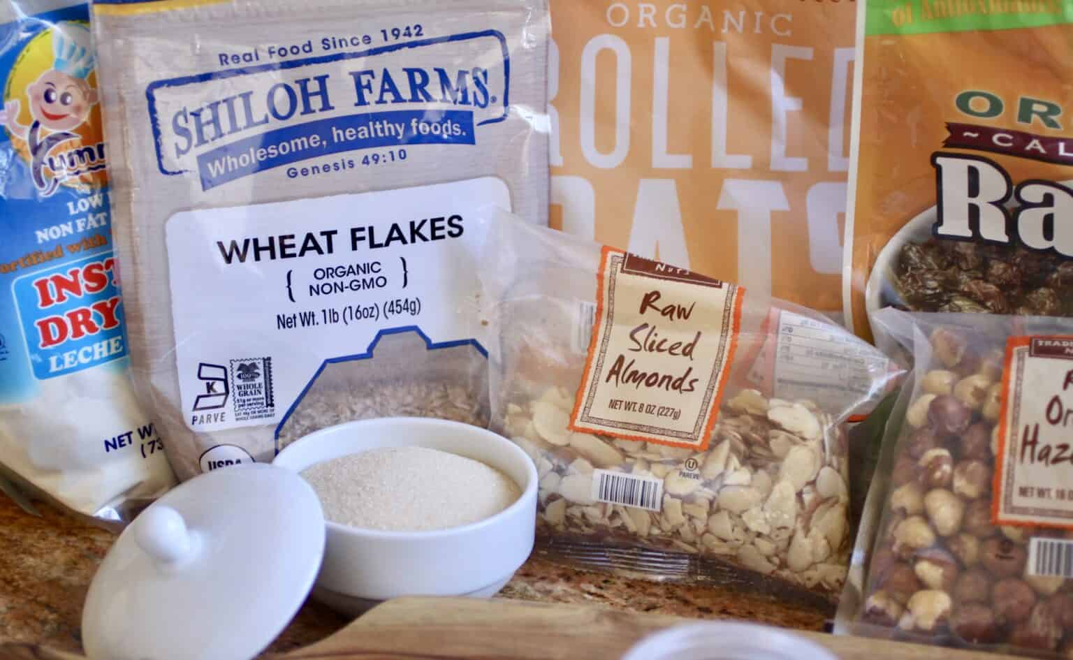 Easy Muesli Recipe (Alpen Copycat) Christina's Cucina