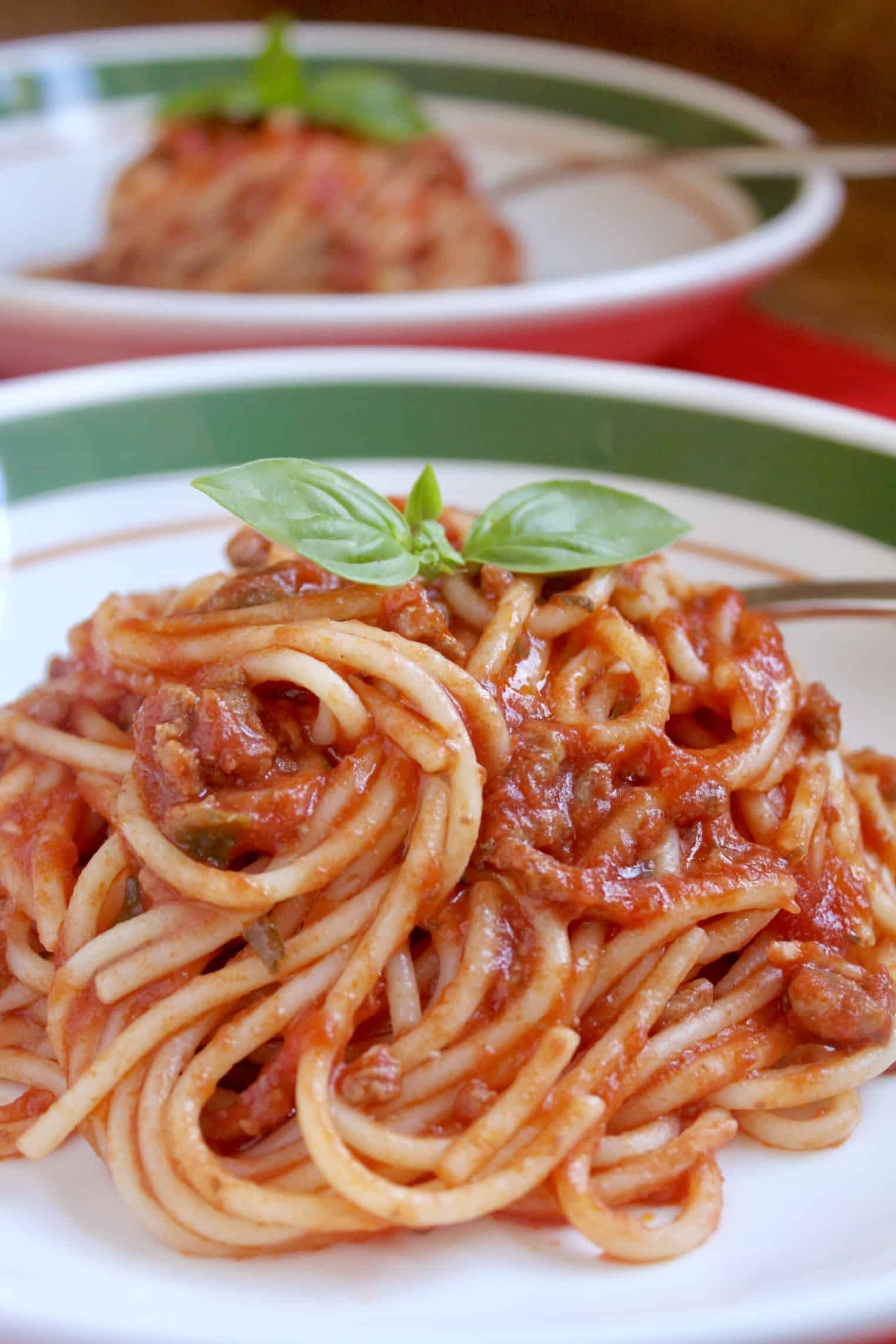 spaghetti in bowls