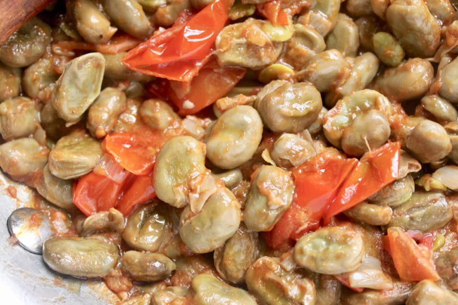 Fava Beans with Tomatoes (Easy Italian Recipe) Christina's Cucina