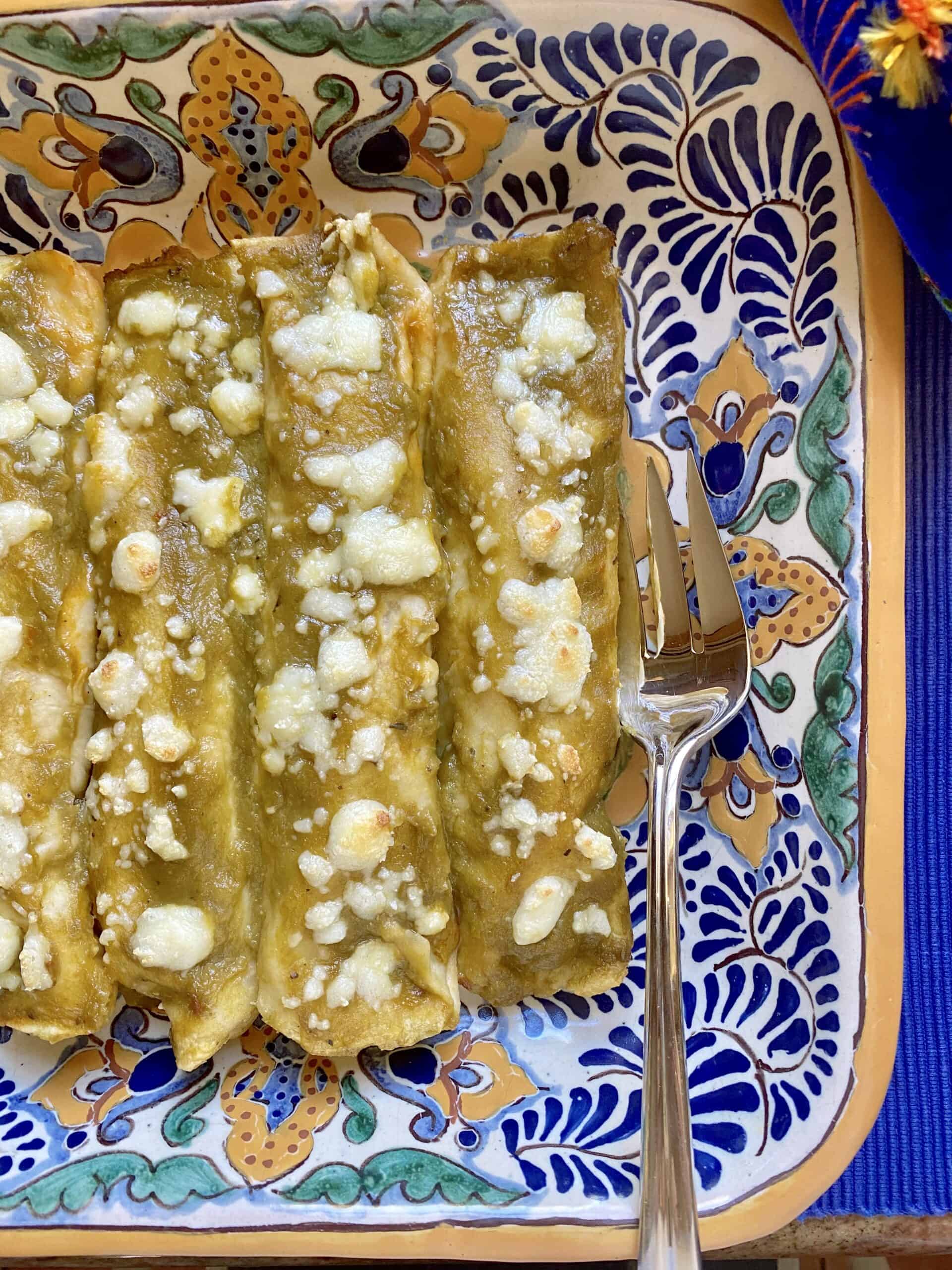 Green chicken enchiladas overhead 