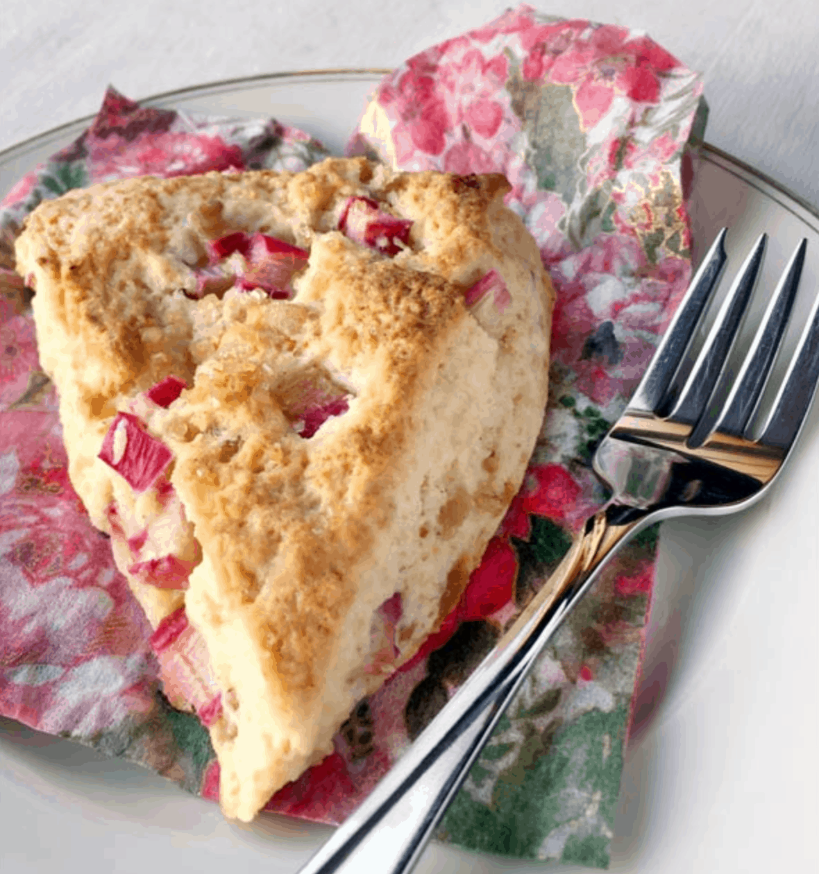 rhubarb and ginger scones