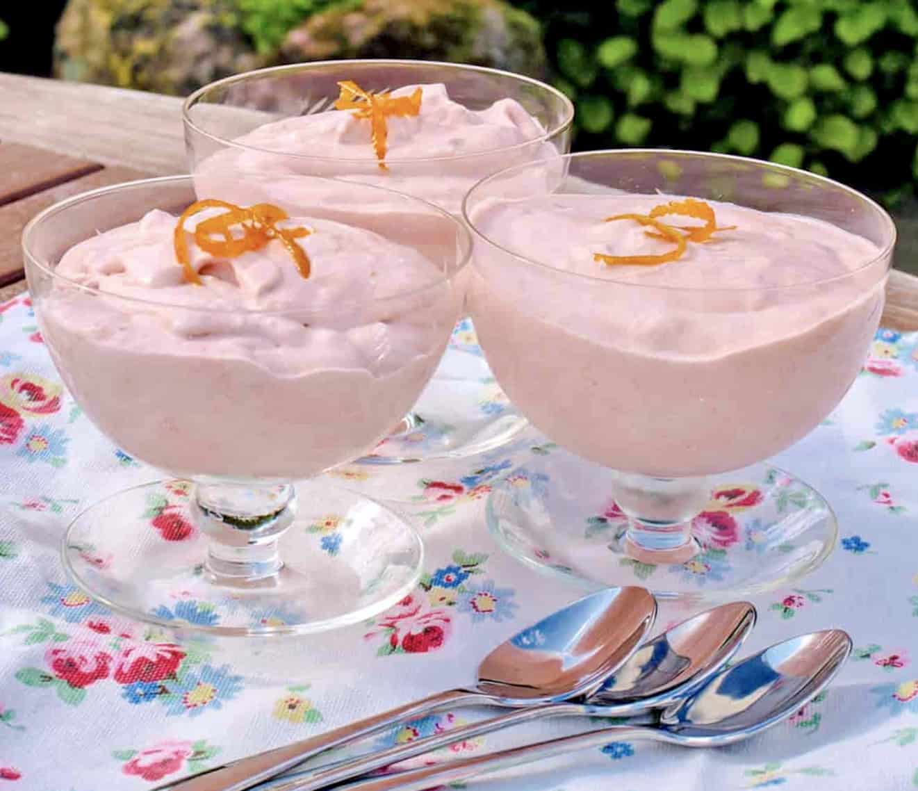 rhubarb and orange fool