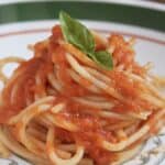 Fresh Tomato Sauce Recipe (Italian Style with Fresh or Frozen Tomatoes)