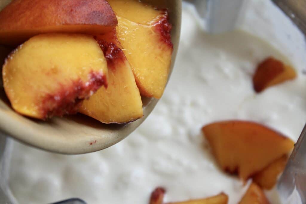 Peach Ice Cream (Quick and Easy Blender Recipe) Christina's Cucina