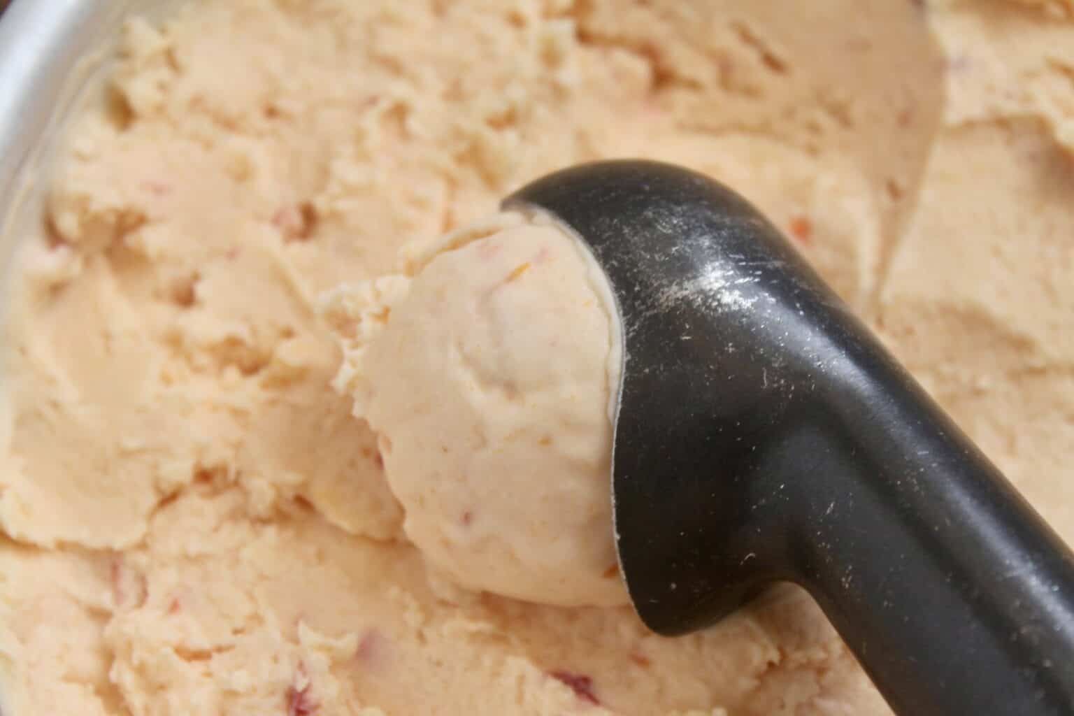 Peach Ice Cream (Quick and Easy Blender Recipe) Christina's Cucina