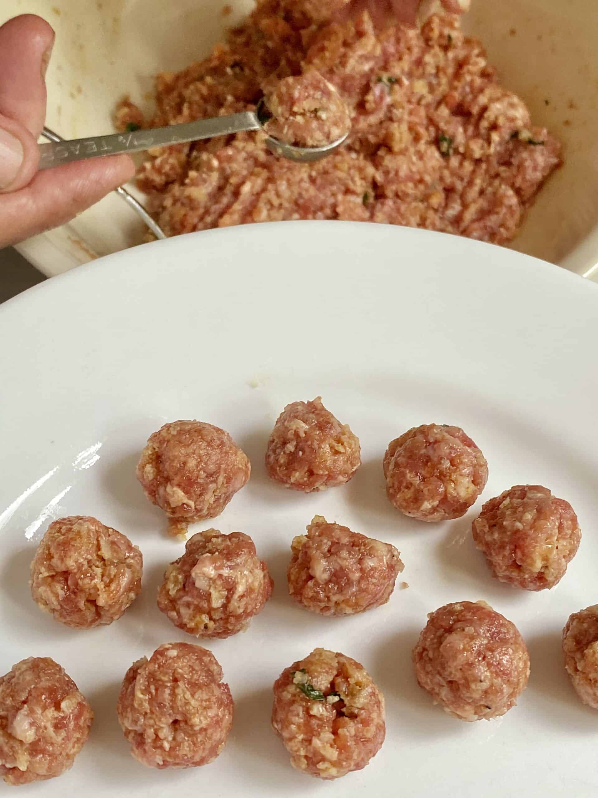 forming miniature meatballs