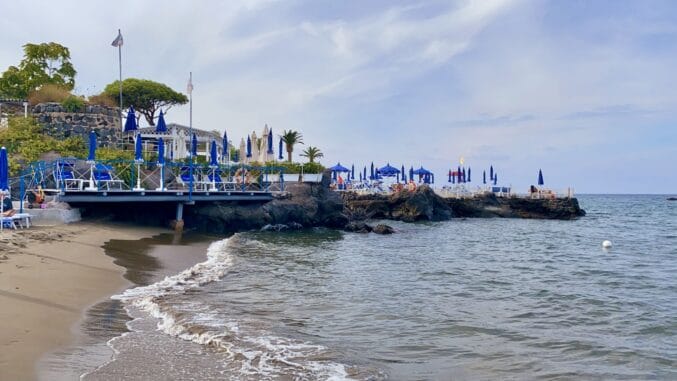 ischia beach