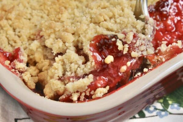 strawberry rhubarb crumble in a pan