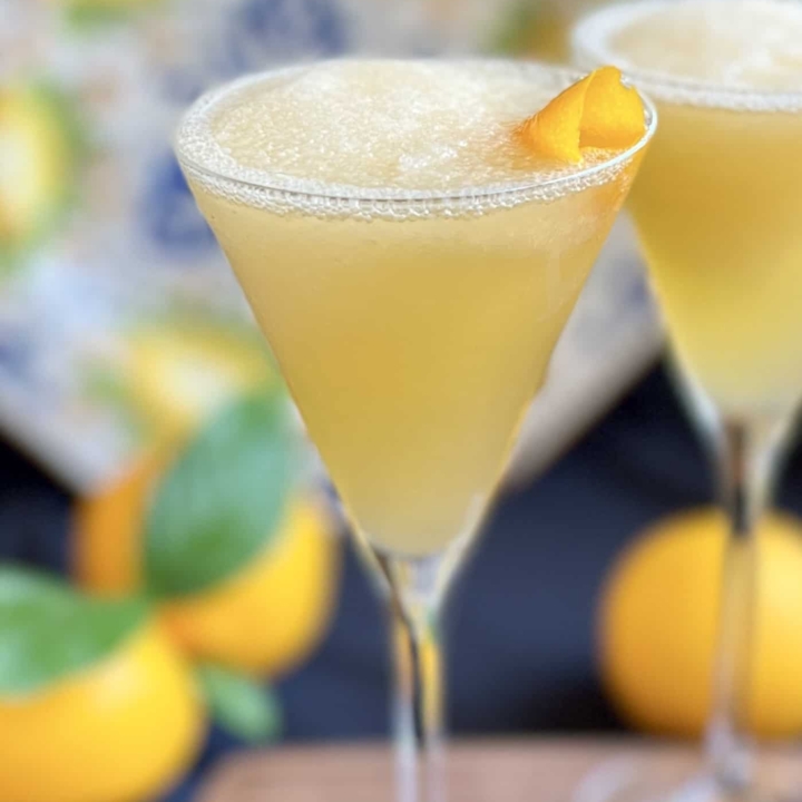 refreshing lemon cocktail