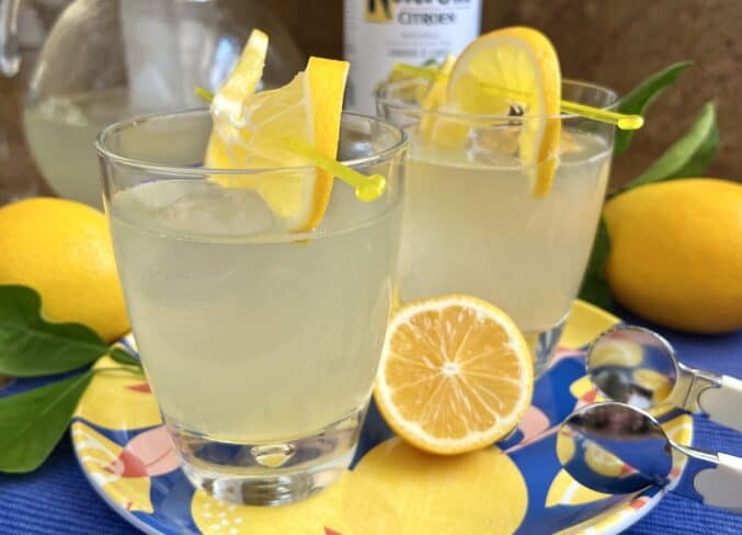Hard lemonade glasses