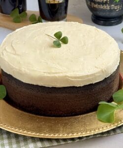 Guinness-cake-with-clover