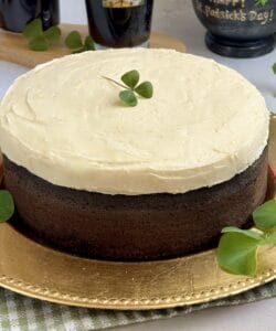 Guinness-cake-with-clover