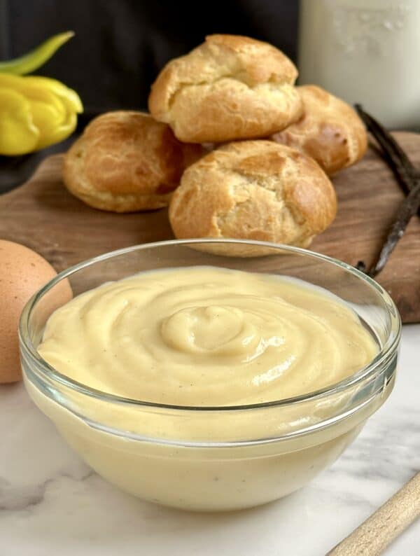 pastry cream with choux buns and vanilla beans