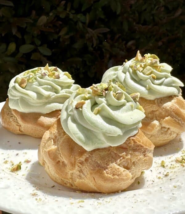 pistachio cream zeppole di san giuseppe