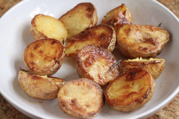 roasted potatoes in a plate