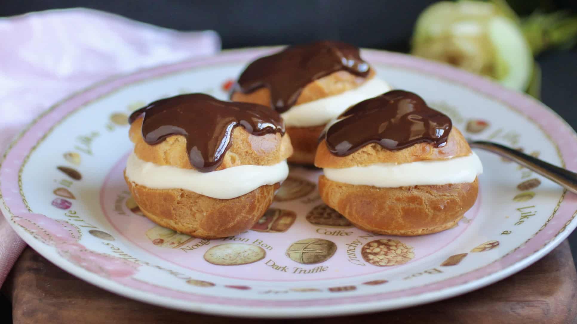 close up profiteroles