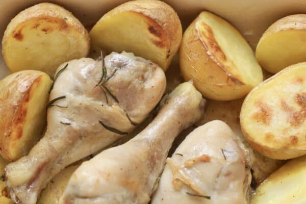 chicken legs with potatoes