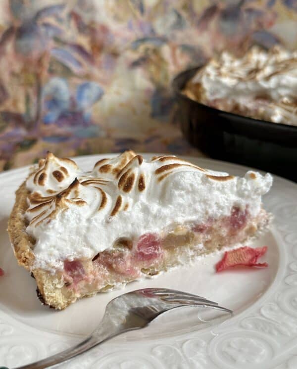 rhubarb meringue tart