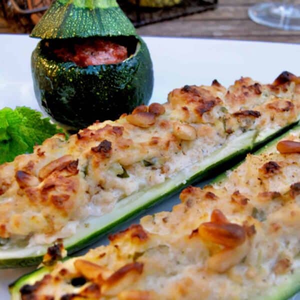 Stuffed courgettes with ricotta and mint