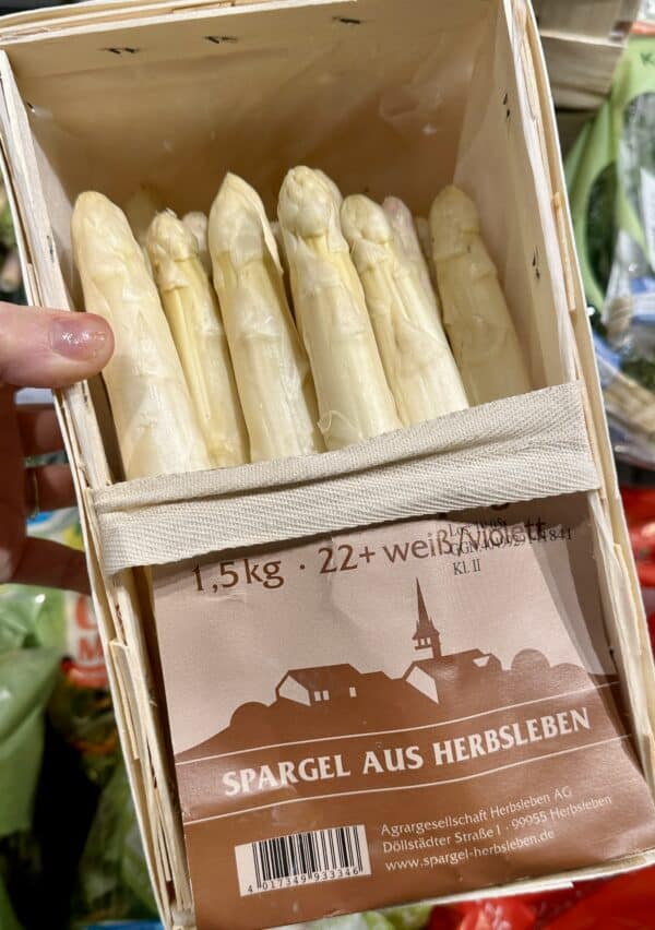 white asparagus in a box