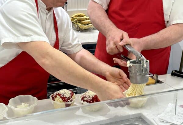 making spaghetti eis 