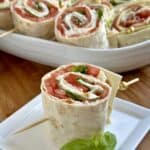 caprese pinwheel sandwich
