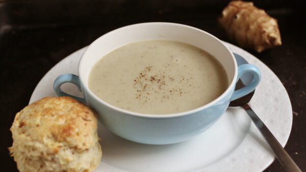 Jerusalem artichoke soup with a scone