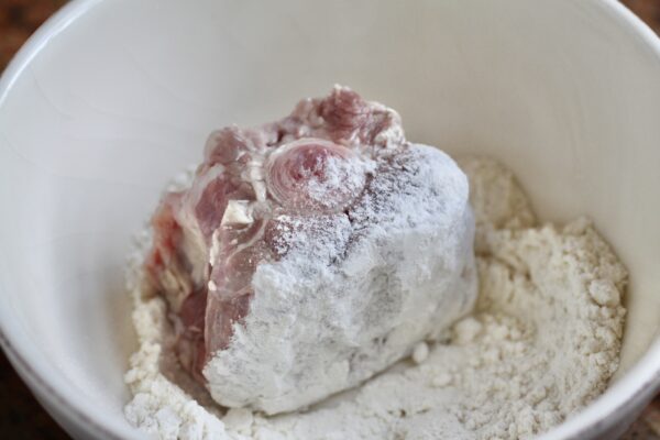 dredging oxtail in flour