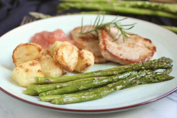 pan fried asparagus with potatoes and ham