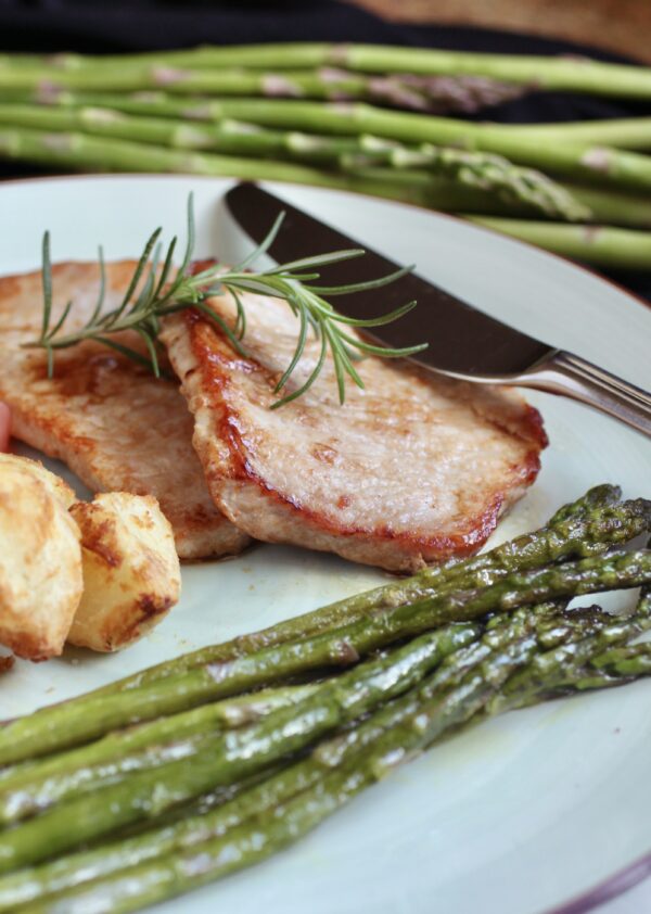asparagus on plate with pork