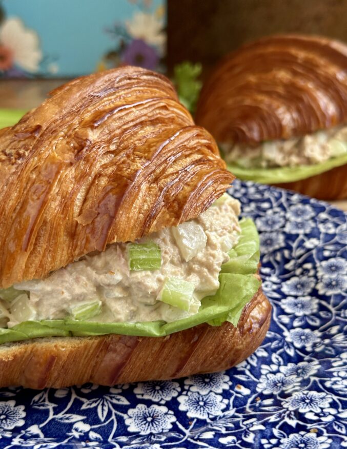 tuna salad sandwich