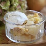 pear crumble with ice cream