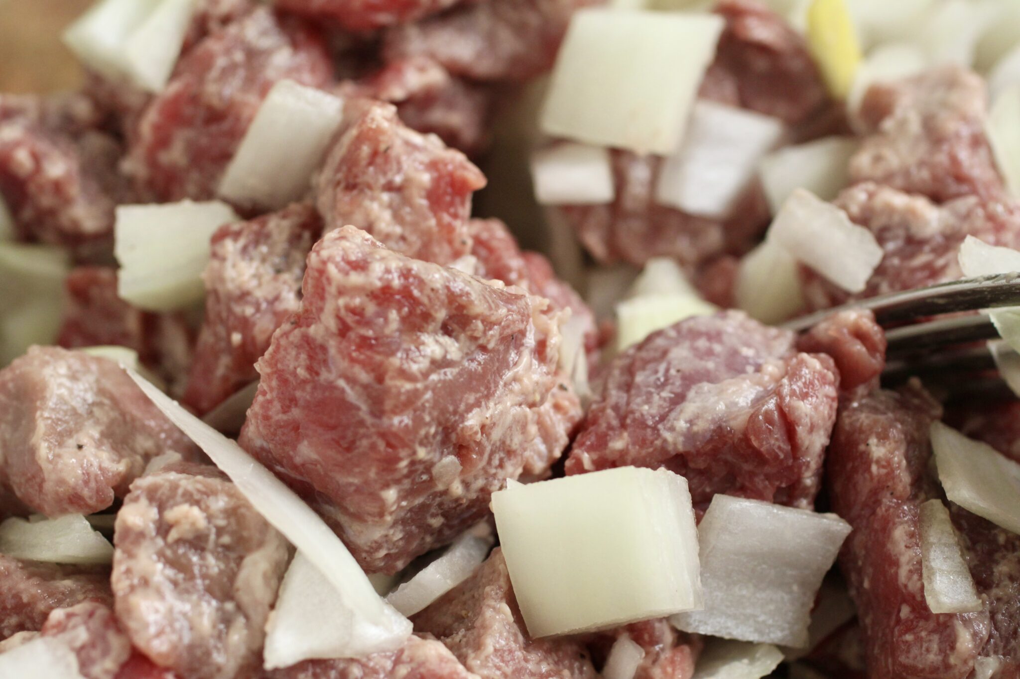 Steak Pudding (Classic British Pub Food Recipe) - Authentic Italian ...