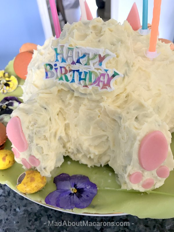 bunny butt cake for Easter dessert recipes