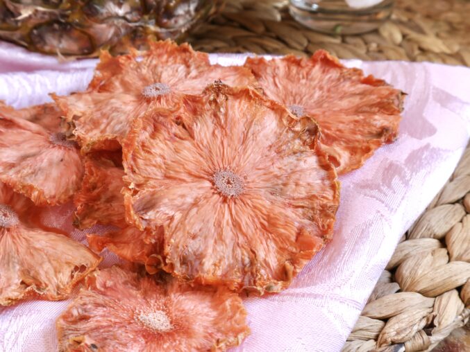 dehydrated pineapple