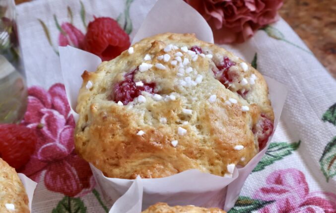 raspberry muffin close