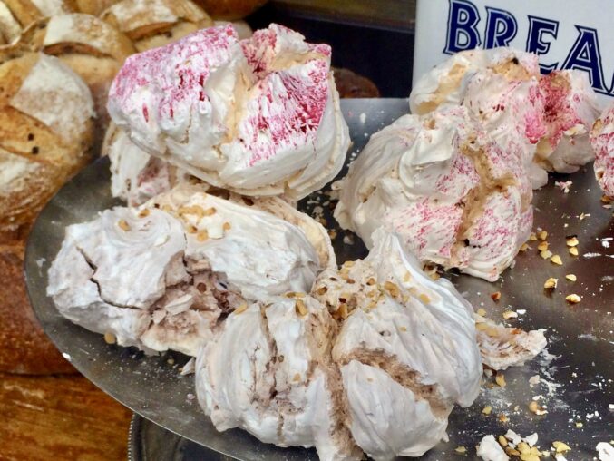 Scottish meringues