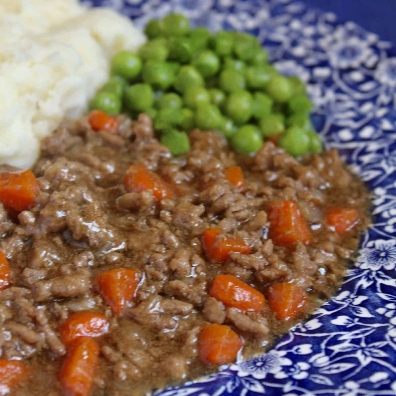 mince and tatties and peas