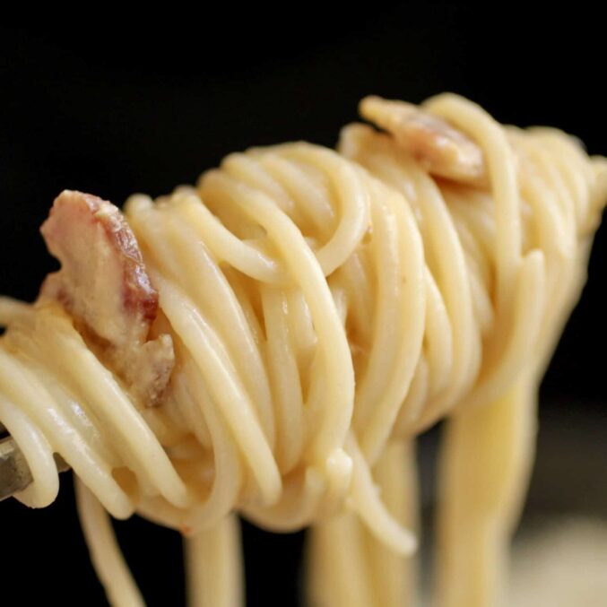 pasta with egg and bacon