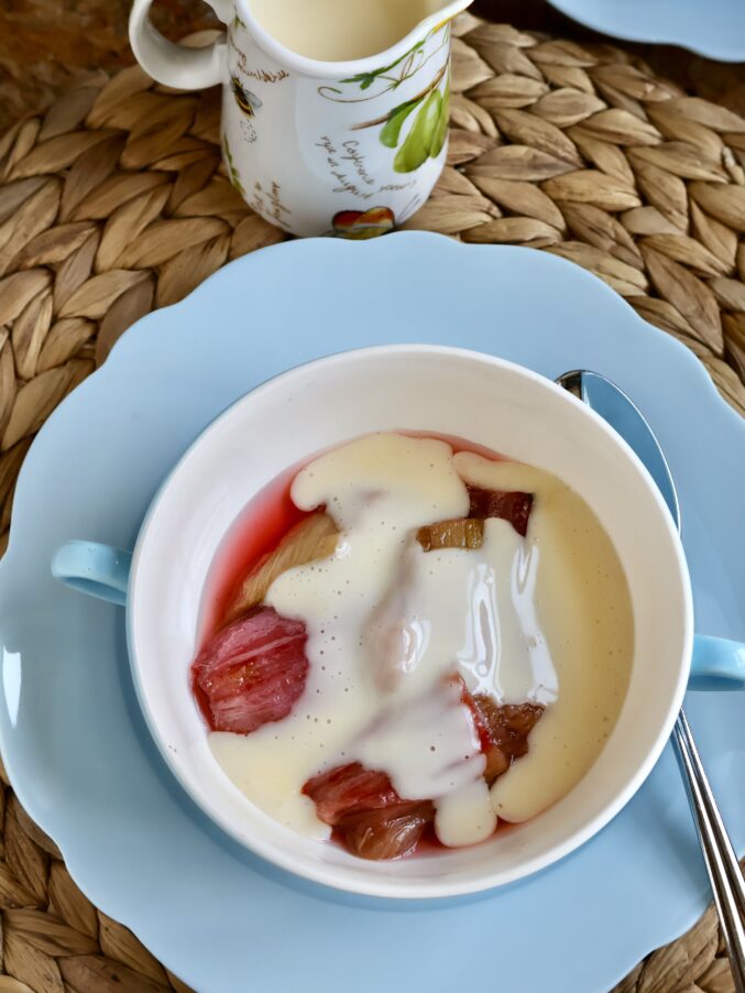 rhubarb and custard