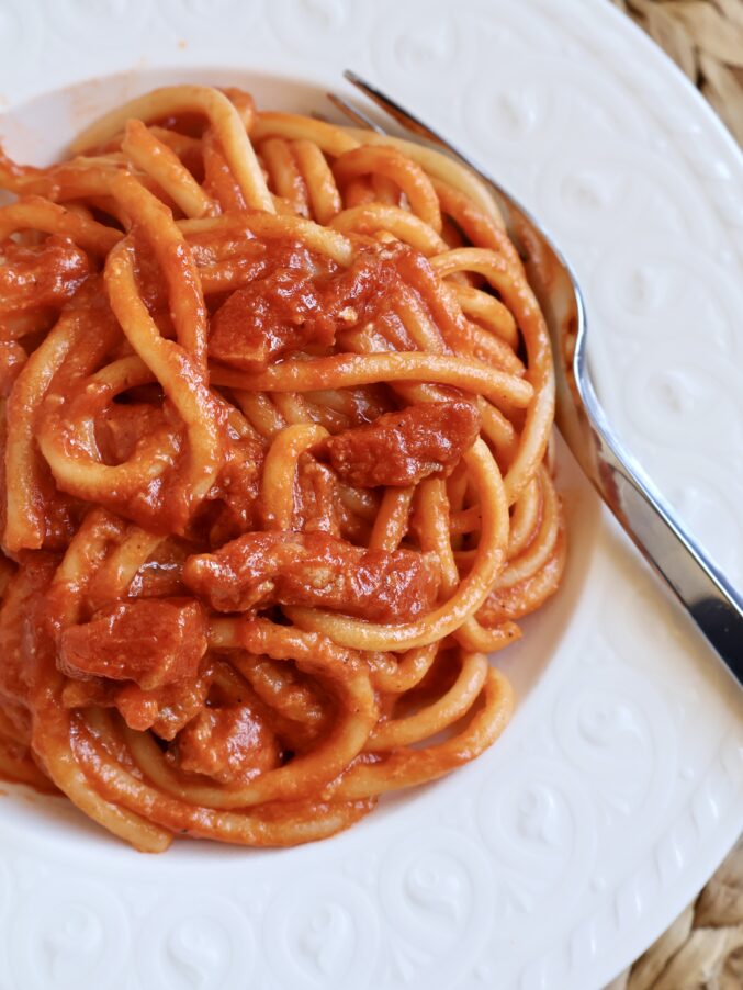 amatriciana in a bowl