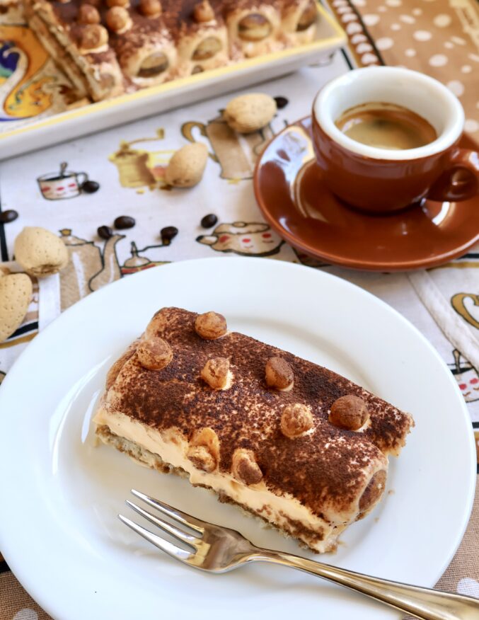 Amaretto tiramisu hero