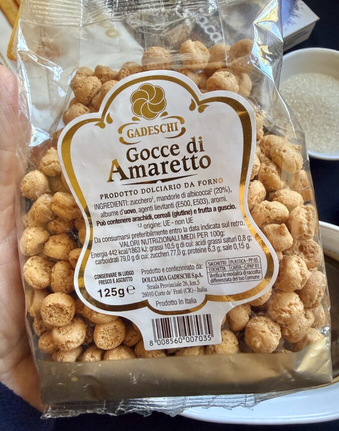 mini amaretti
