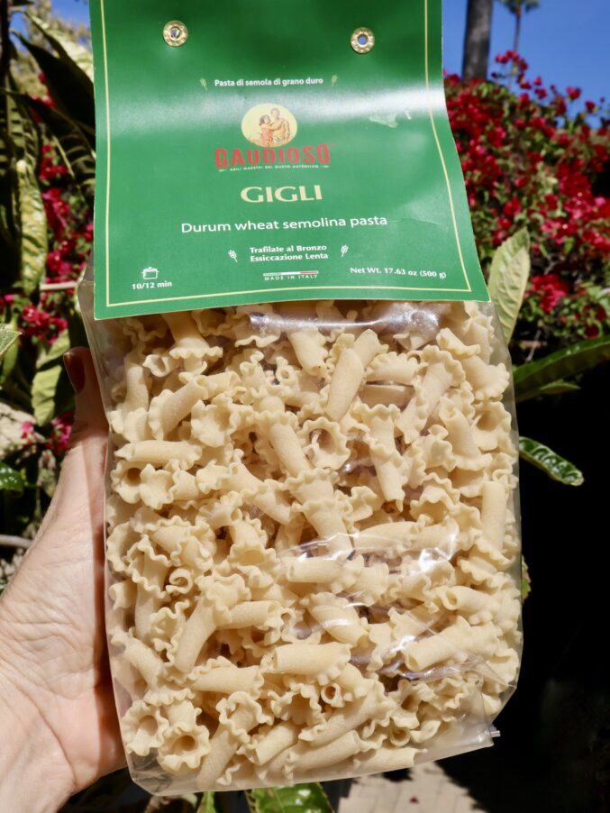 package of gigli pasta