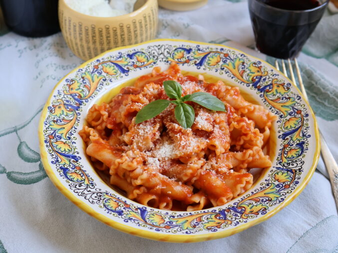 gigli pasta with sugo