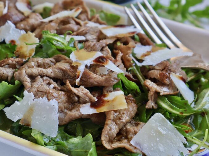 straccetti di manzo (beef rags with arugula)