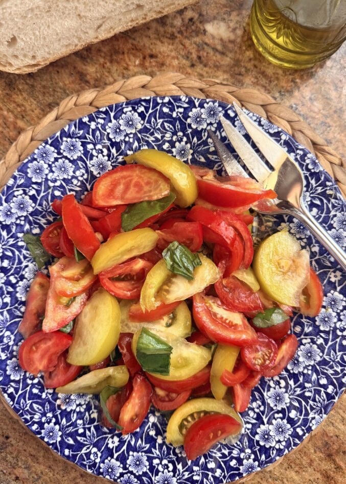 wedge tomato salad